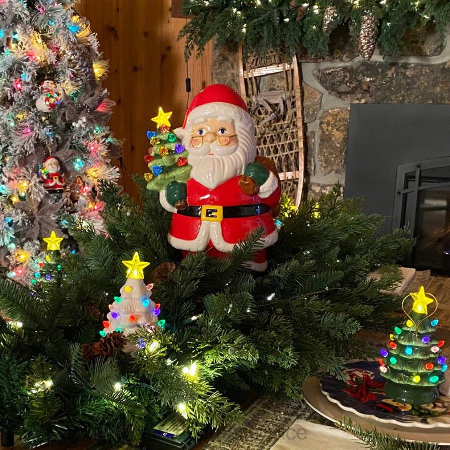 décoration Mr. Christmas Figurine nostalgique en céramique de 12 po - Père Noël blanc D00B64